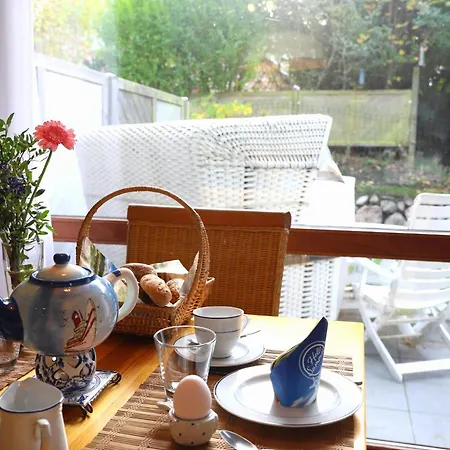 Apartment Ruhig Gelegenes Haus Am Ortseingang Von Wenningstedt-Braderup